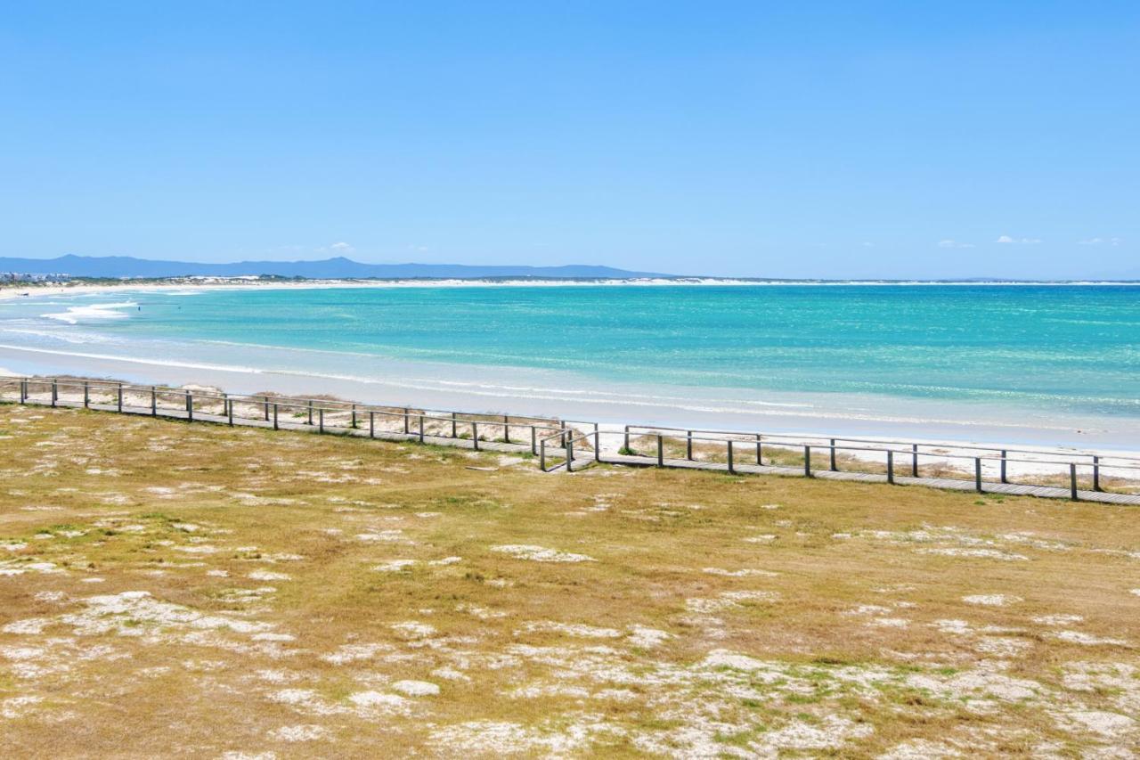 Colours Of The Sea - Main House Villa Struisbaai Buitenkant foto